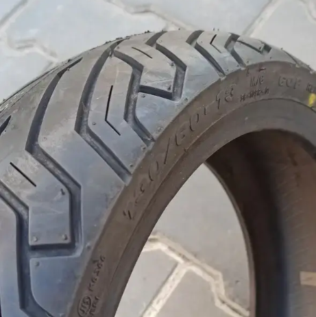 Покришка безкамерна 130.60-13 SC-109 Deli Tire Індонезія до мотоцикла