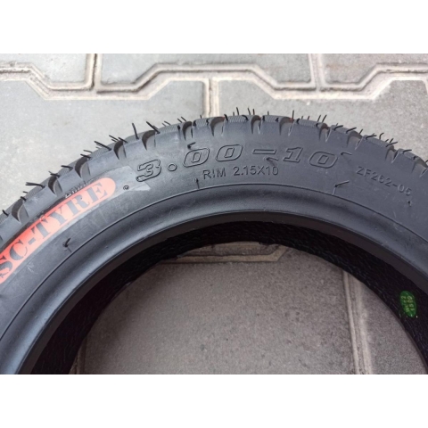 Покришка 3.00-10 Тайвань Безкамерка на скутер Хонда Сузукі SC-TYRE