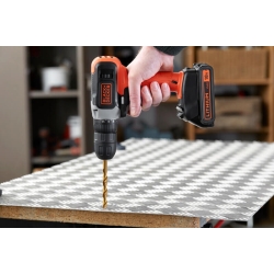 Дриль-шурупокрут акумуляторний BLACK+DECKER BCD001C1